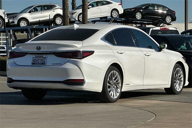 used 2022 Lexus ES 300h car, priced at $42,825