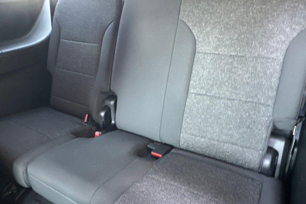 used 2024 Chevrolet Traverse car, priced at $37,645