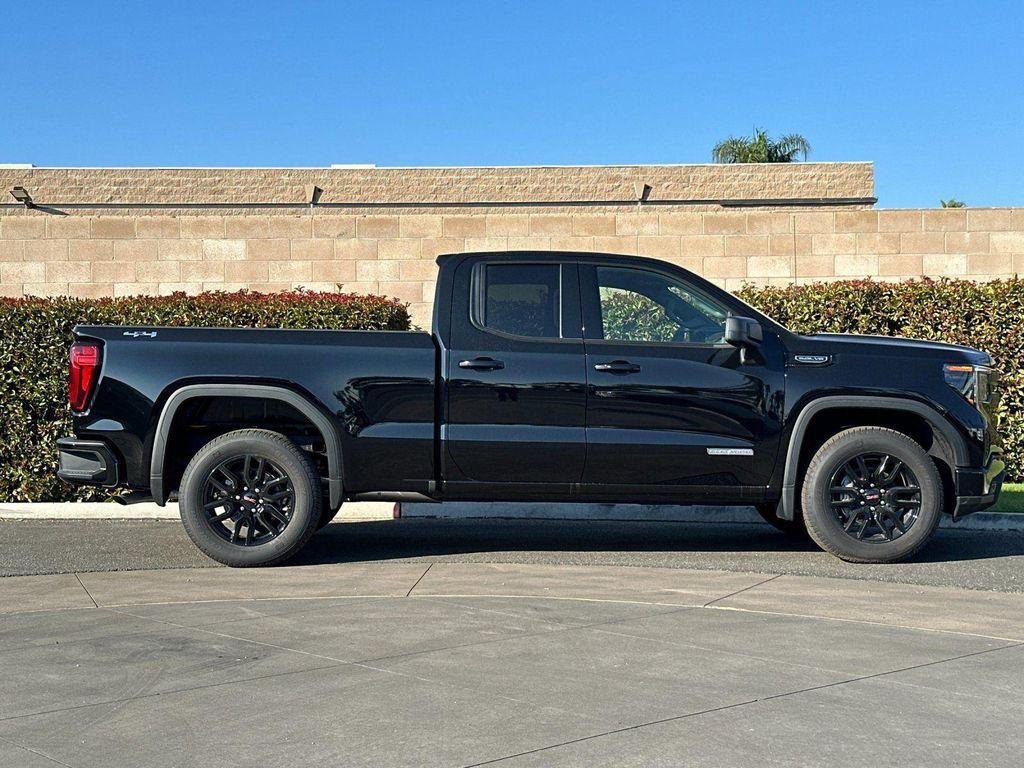 new 2025 GMC Sierra 1500 car, priced at $50,850