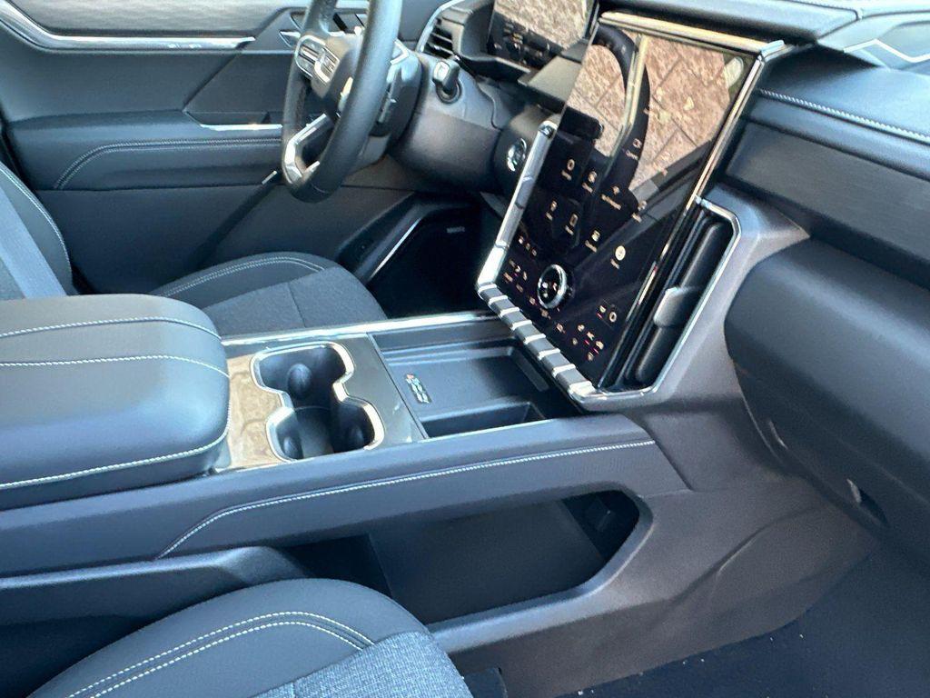 new 2026 GMC Acadia car, priced at $45,435