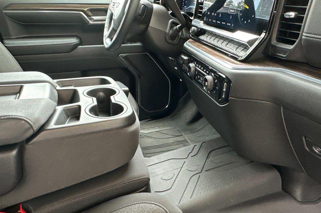 used 2024 Chevrolet Silverado 1500 car, priced at $44,895