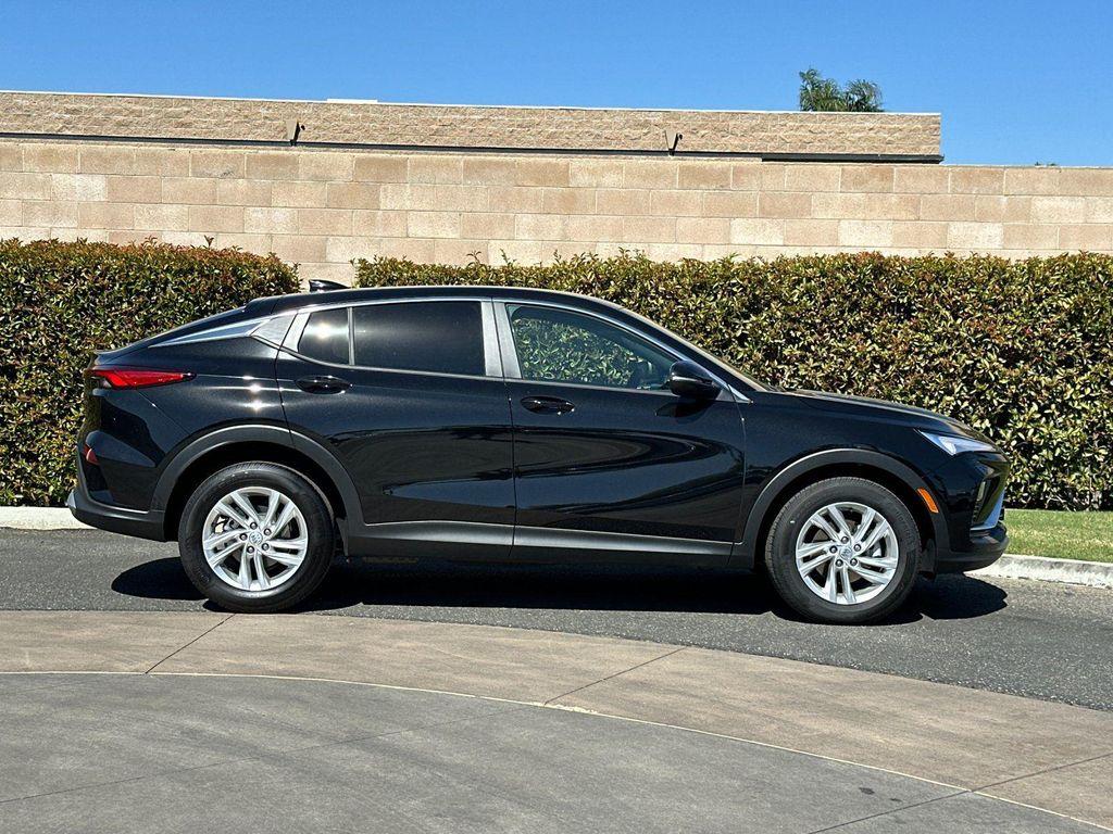new 2025 Buick Envista car, priced at $26,505