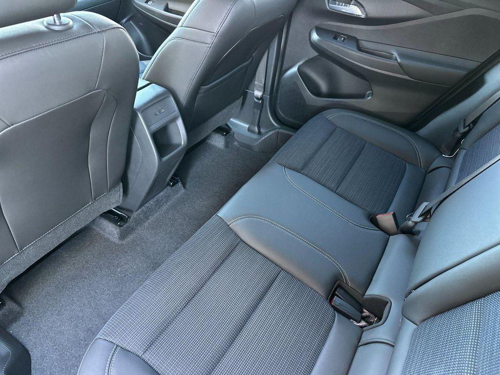 new 2025 Buick Envista car, priced at $26,505