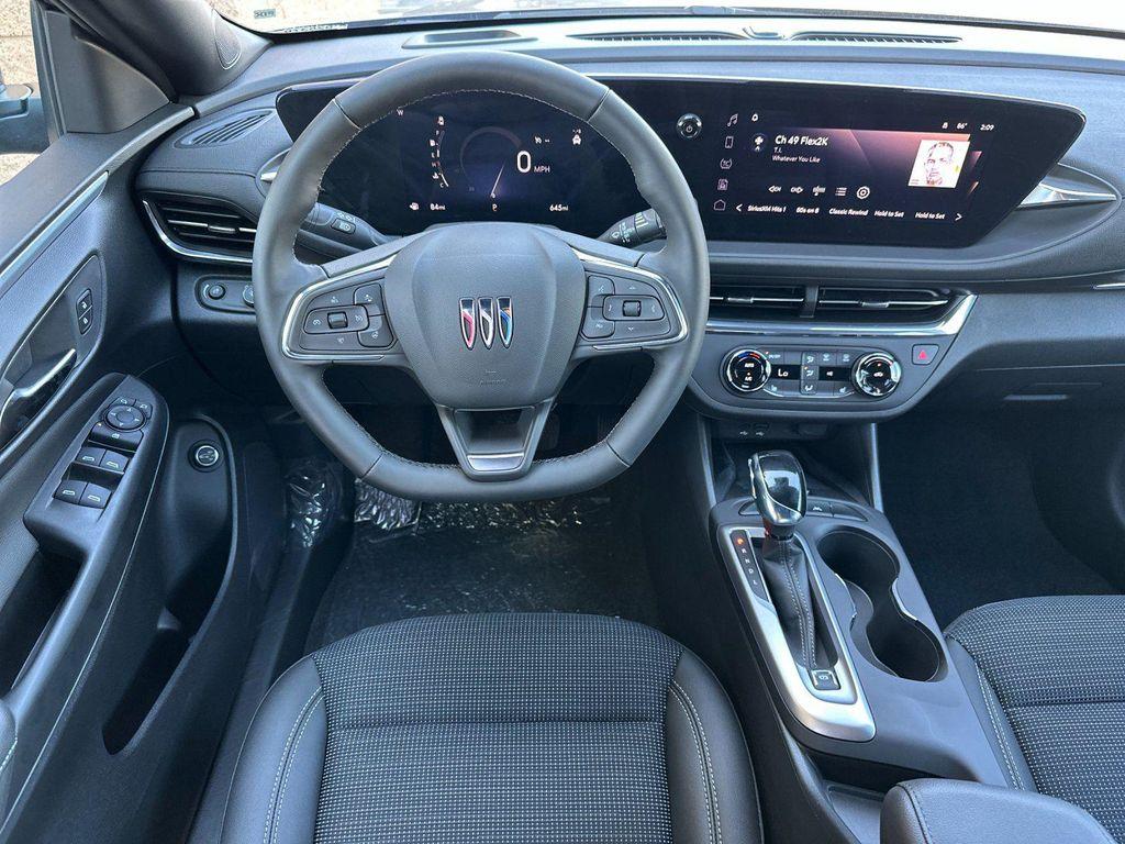 new 2025 Buick Envista car, priced at $26,505