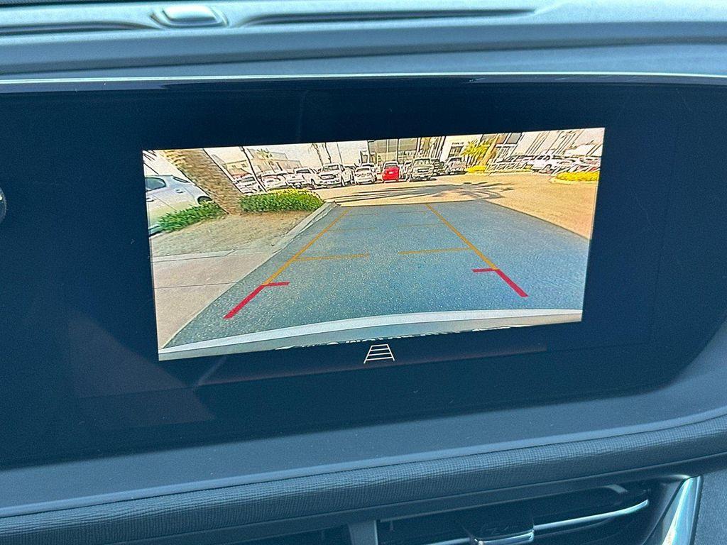 new 2025 Buick Envista car, priced at $26,505
