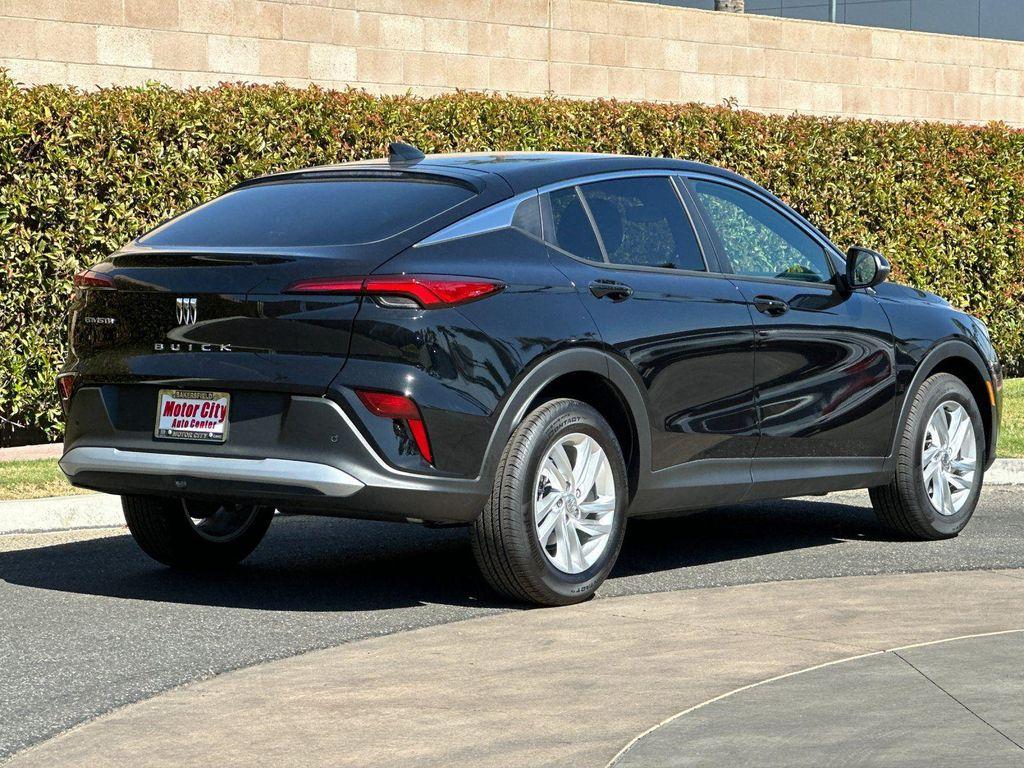 new 2025 Buick Envista car, priced at $26,505