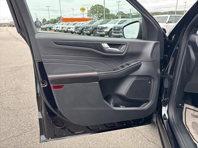 new 2025 Ford Escape car, priced at $31,185