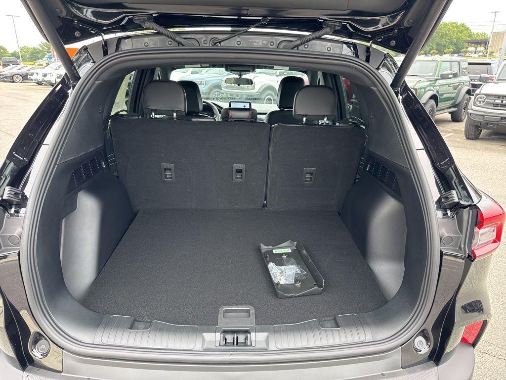 new 2025 Ford Escape car, priced at $27,876