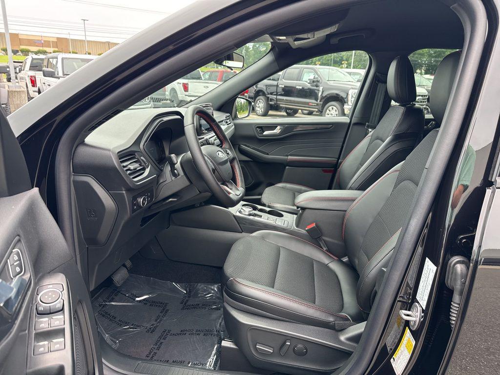 new 2025 Ford Escape car, priced at $27,876