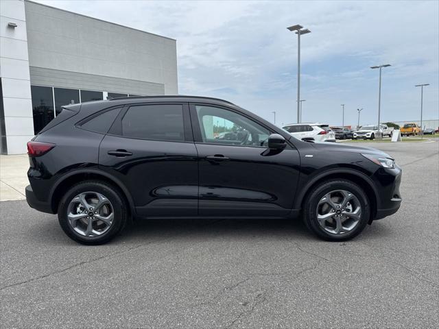 new 2025 Ford Escape car, priced at $31,185