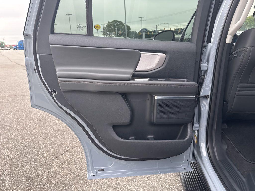 new 2025 Ford Expedition car, priced at $69,737
