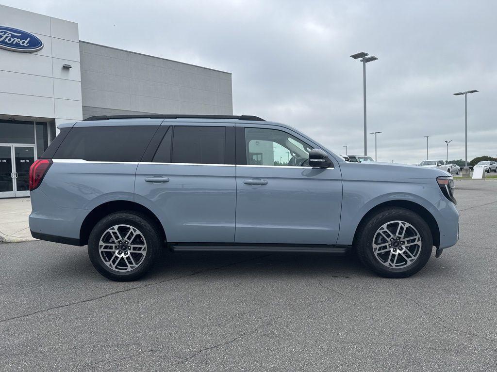 new 2025 Ford Expedition car, priced at $69,737