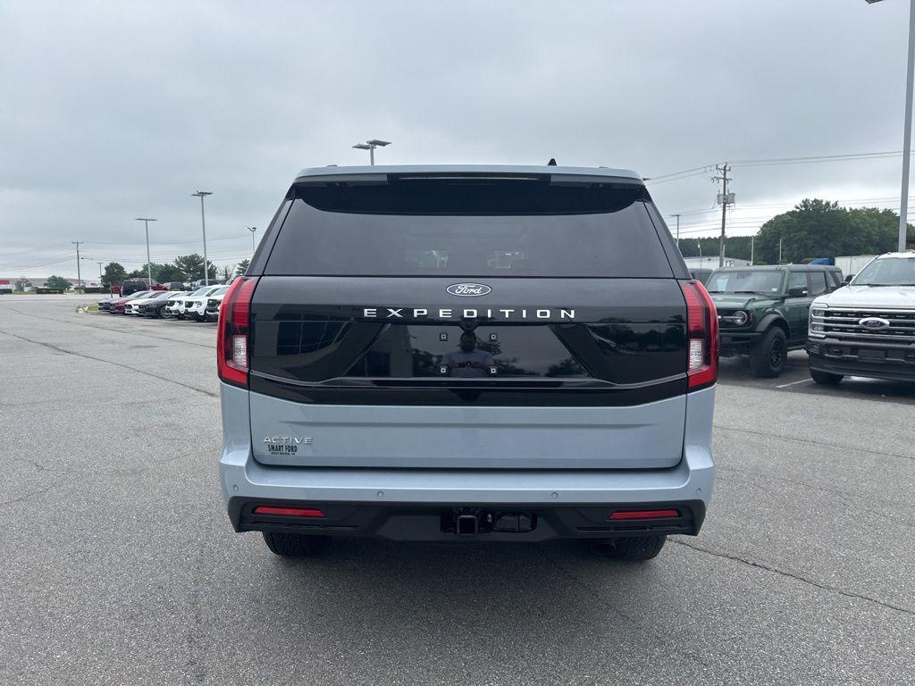 new 2025 Ford Expedition car, priced at $69,737