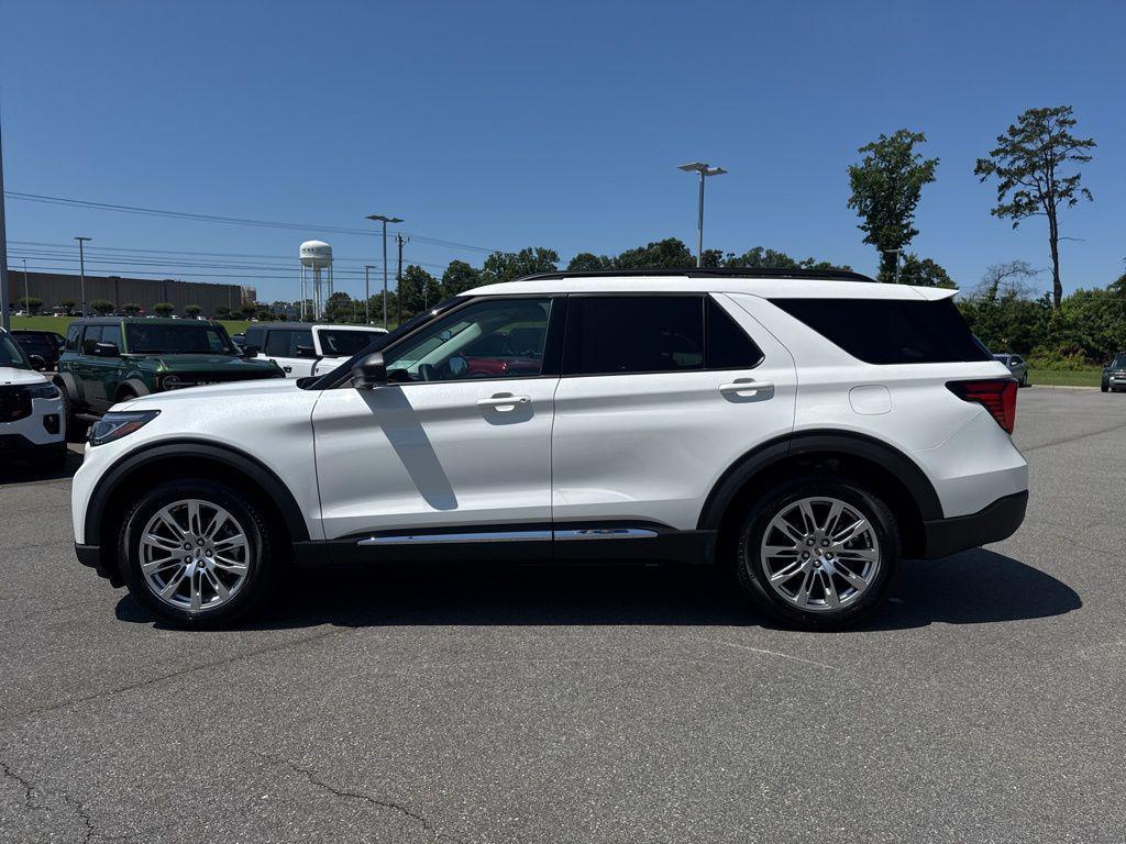 new 2025 Ford Explorer car, priced at $45,744