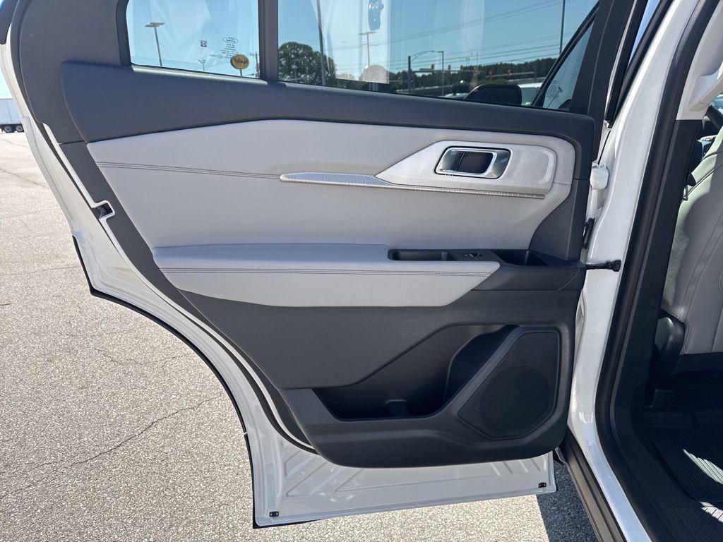 new 2025 Ford Explorer car, priced at $45,744