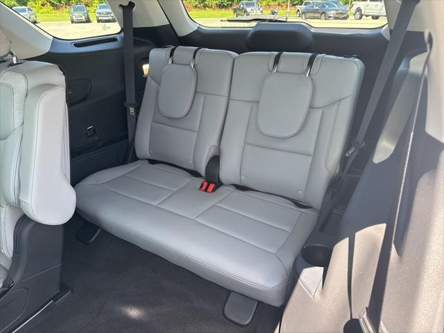 new 2025 Ford Explorer car, priced at $45,596