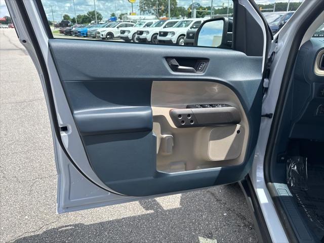 new 2025 Ford Maverick car, priced at $39,860