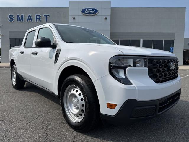 new 2025 Ford Maverick car, priced at $31,060