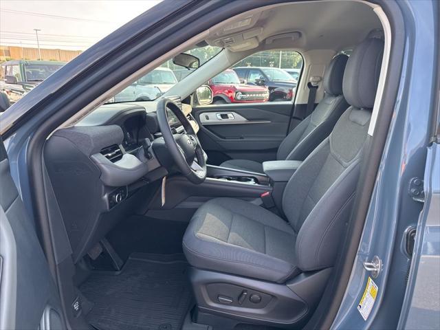 new 2025 Ford Explorer car, priced at $41,063
