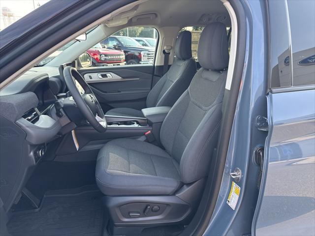 new 2025 Ford Explorer car, priced at $41,063