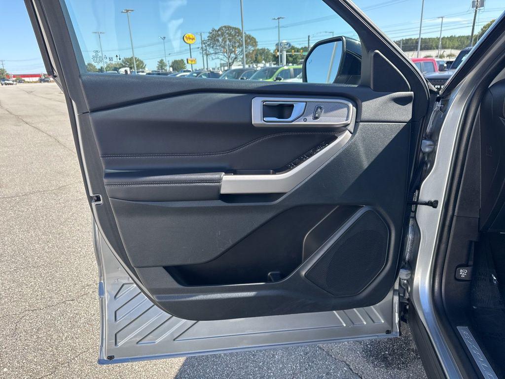 used 2024 Ford Explorer car, priced at $30,497