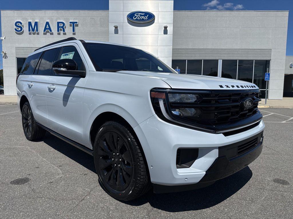 new 2025 Ford Expedition car, priced at $81,755