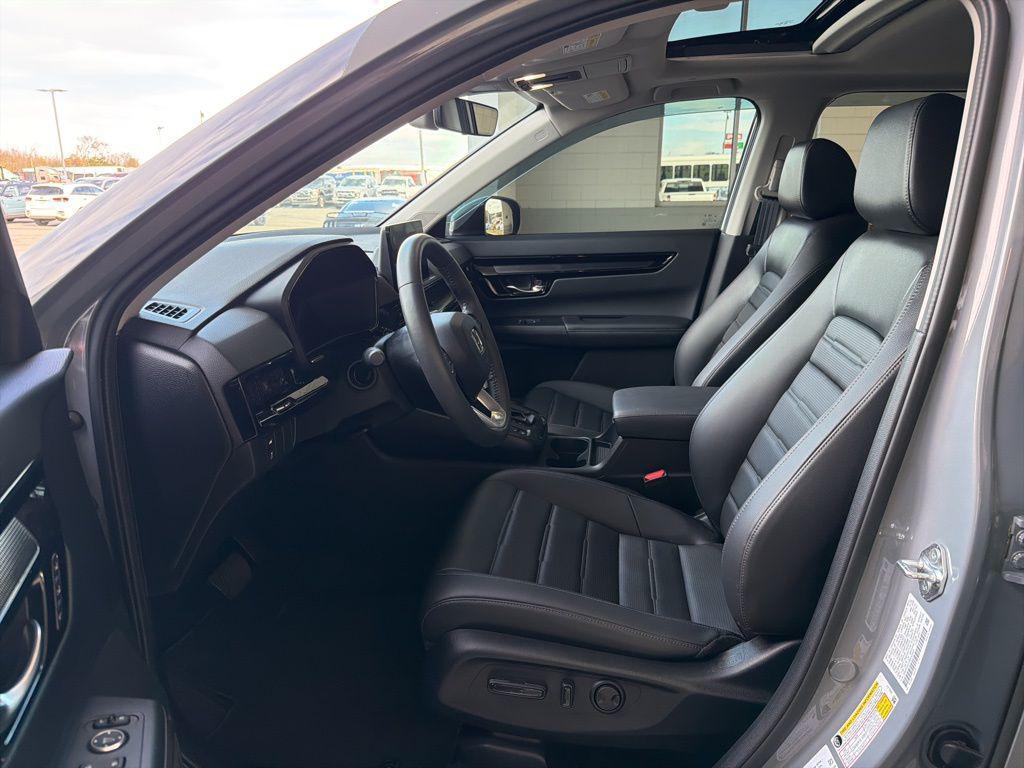 used 2024 Honda CR-V car, priced at $33,999