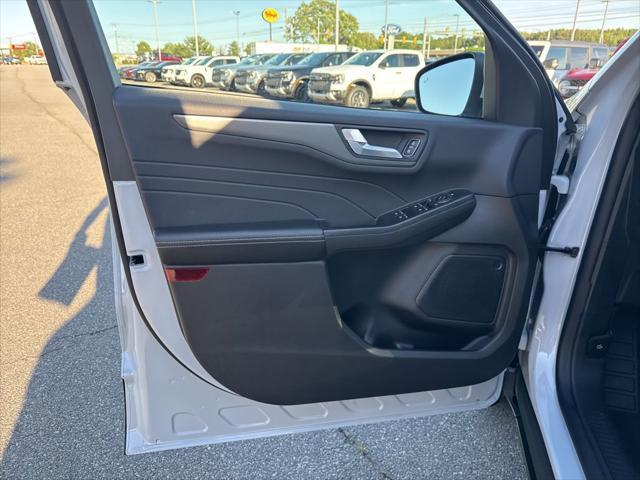 new 2025 Ford Escape PHEV car, priced at $31,968