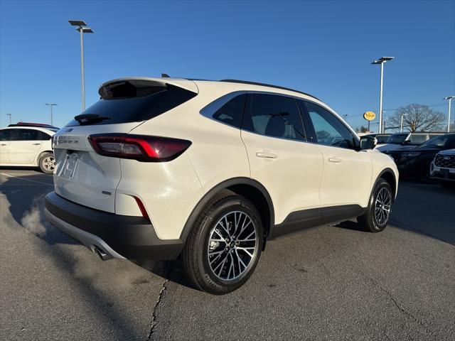 new 2025 Ford Escape car, priced at $45,015