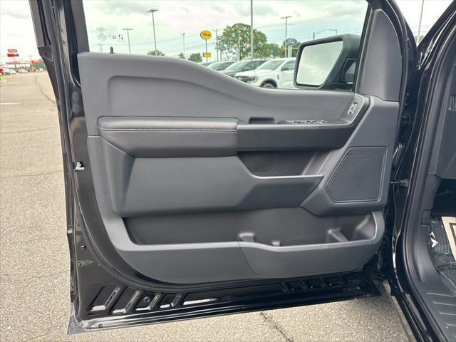 new 2025 Ford F-150 car, priced at $45,390