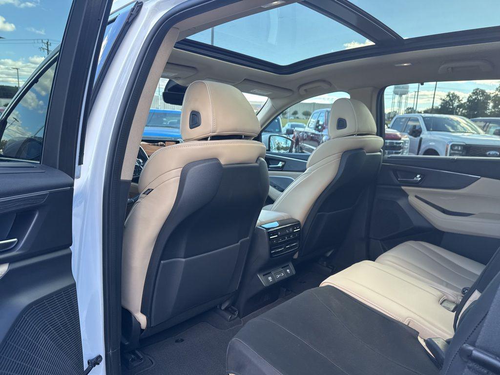 used 2023 Acura MDX car, priced at $47,996