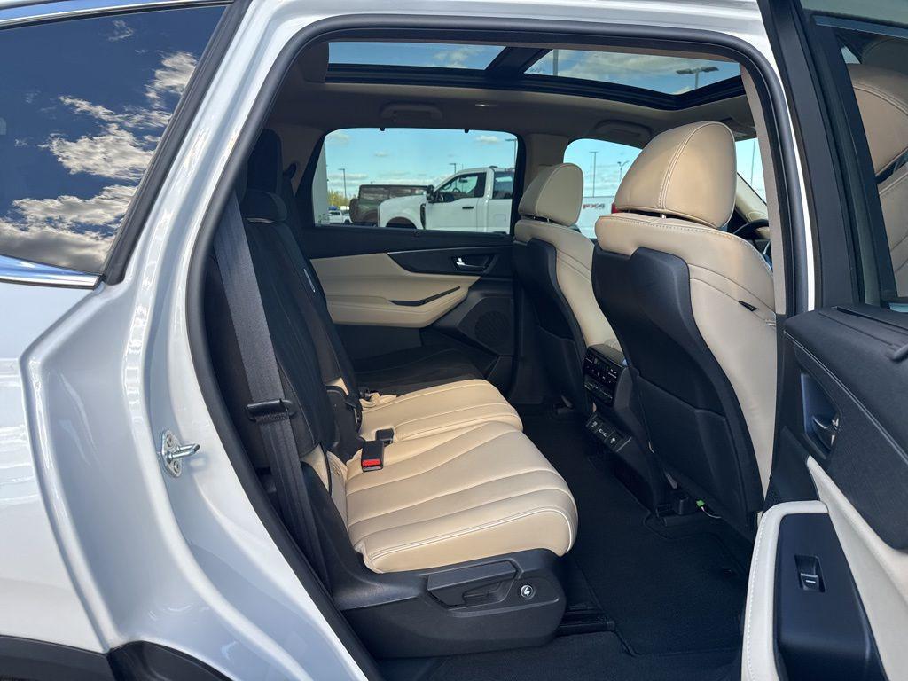 used 2023 Acura MDX car, priced at $47,996