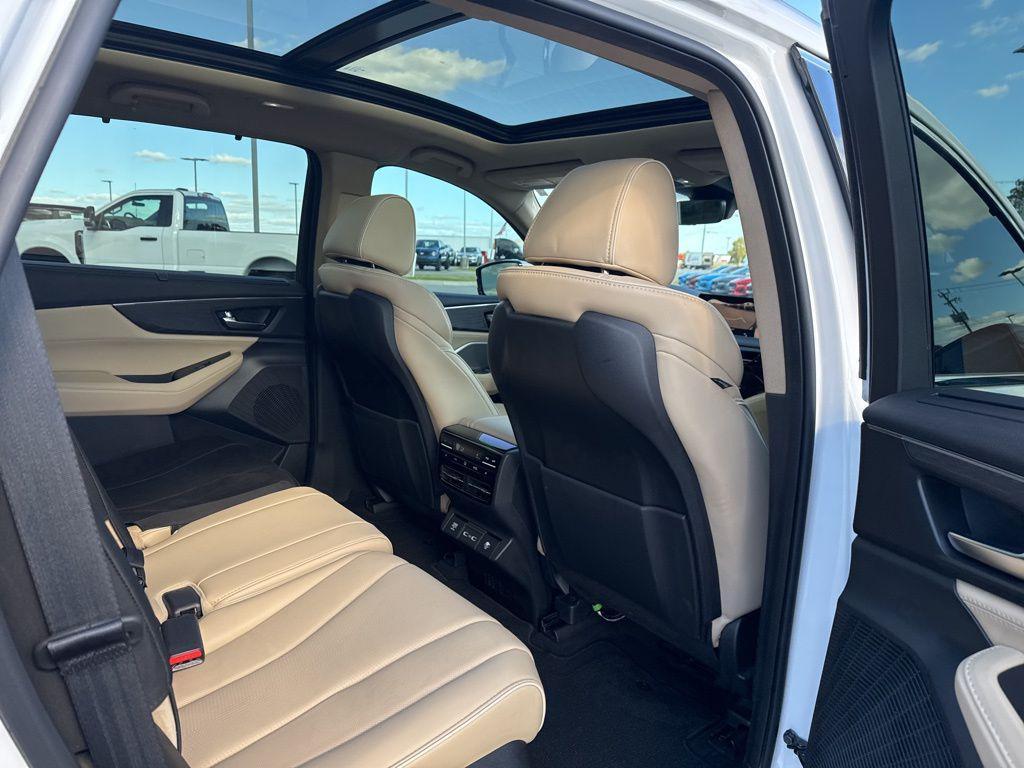used 2023 Acura MDX car, priced at $47,996