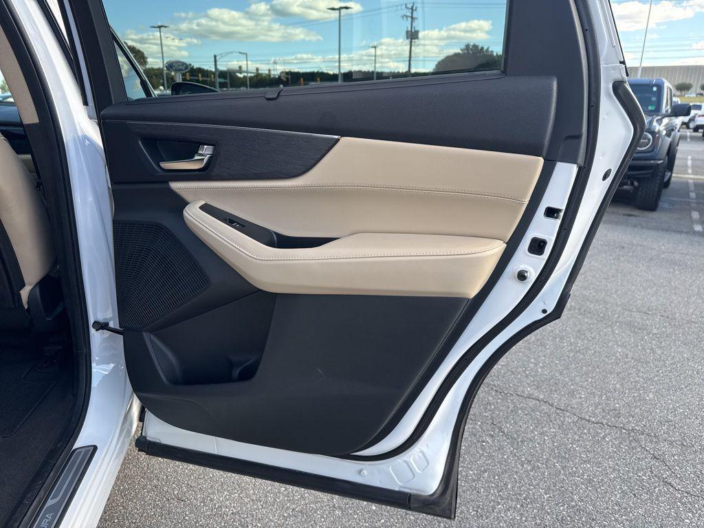 used 2023 Acura MDX car, priced at $47,996