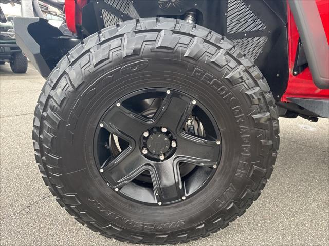 used 2018 Jeep Wrangler Unlimited car, priced at $28,496