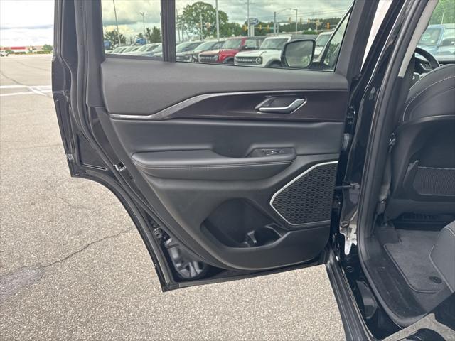 used 2022 Jeep Grand Cherokee car, priced at $29,496