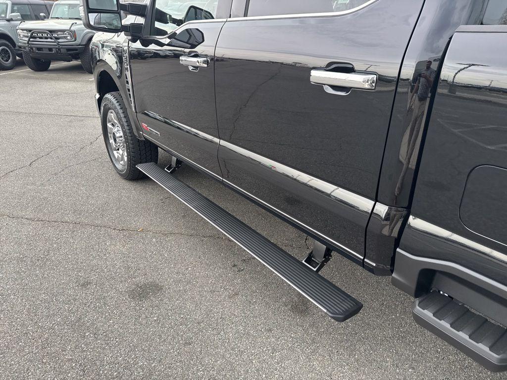 new 2025 Ford F-250 car, priced at $87,274