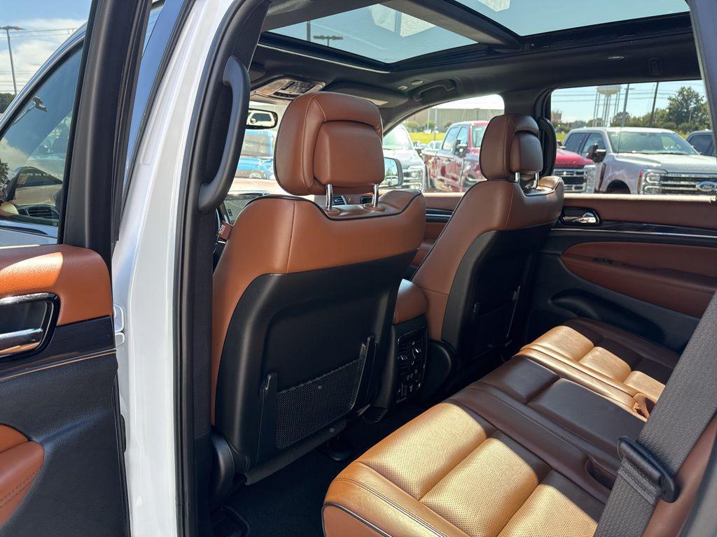 used 2021 Jeep Grand Cherokee car, priced at $24,992