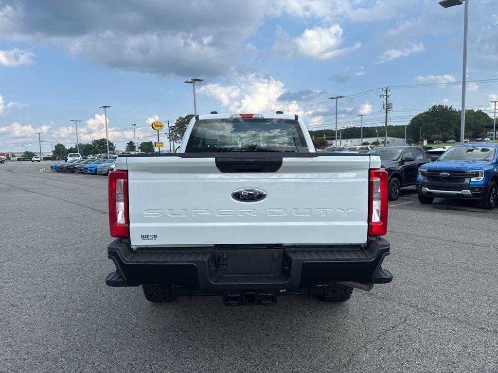 new 2025 Ford F-250 car, priced at $52,984