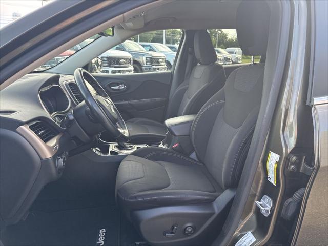 used 2015 Jeep Cherokee car, priced at $10,798