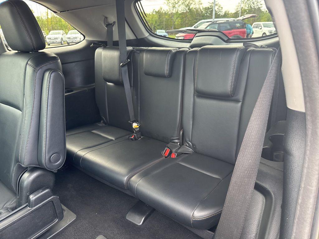used 2018 Toyota Highlander car, priced at $26,499