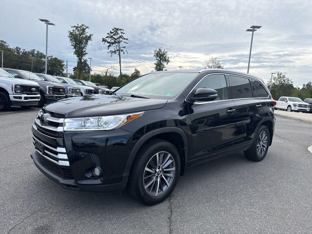 used 2018 Toyota Highlander car, priced at $26,499