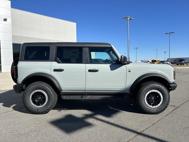 new 2024 Ford Bronco car, priced at $53,631