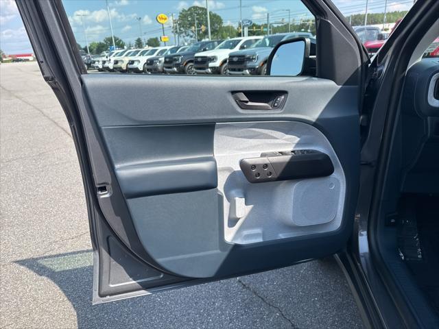 new 2025 Ford Maverick car, priced at $34,070