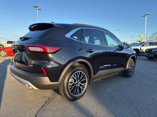 new 2025 Ford Escape car, priced at $44,020