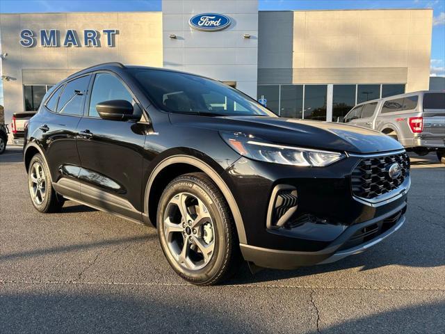 new 2025 Ford Escape car, priced at $24,331