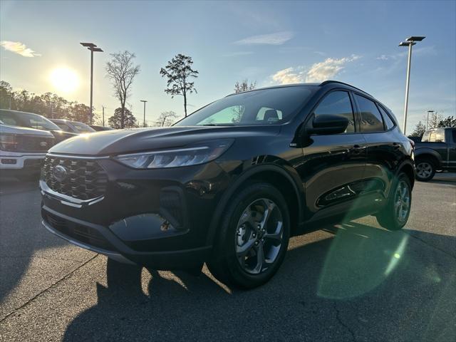 new 2025 Ford Escape car, priced at $28,999