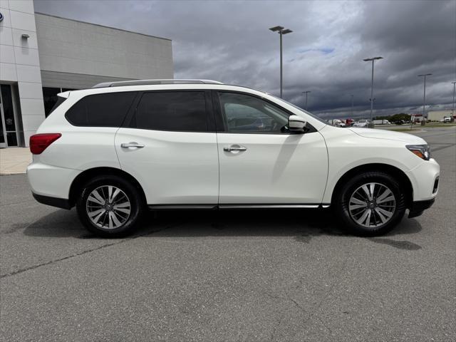 used 2020 Nissan Pathfinder car, priced at $15,498