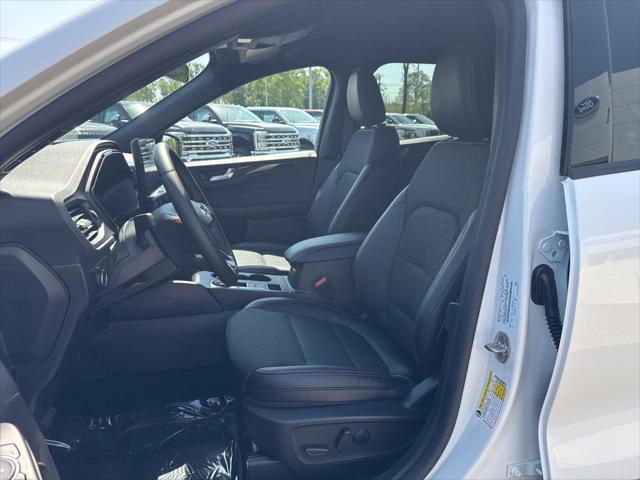 new 2025 Ford Escape car, priced at $30,998
