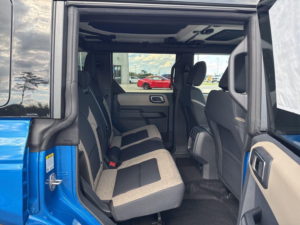 new 2025 Ford Bronco car, priced at $43,036
